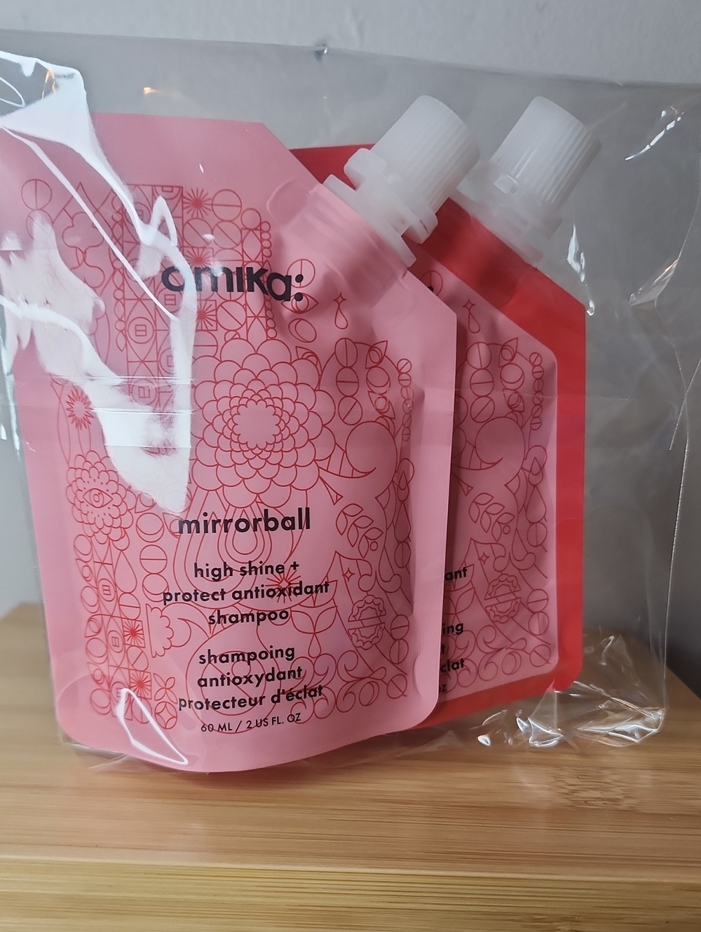 amika Mirrorball High Shine Antioxidant Shampoo Refill Pouch - Pink